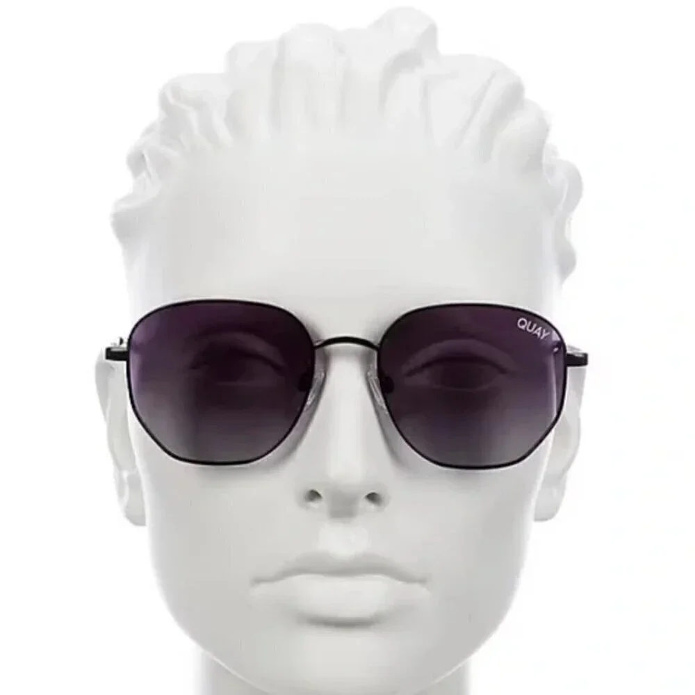 New Quay Unisex Big Time Black Frame / Smoke Lens Round Sunglasses